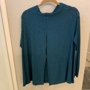 Free People teal blue tunic size small with slit open back